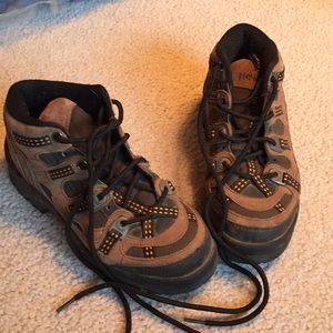 Nevados Hiking Boots
